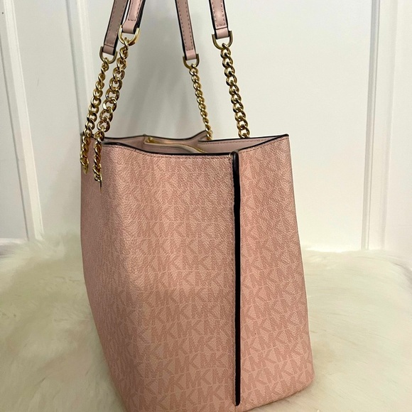 🎆Blushy Pink Michael Kors Bag🎆 - Picture 3 of 7